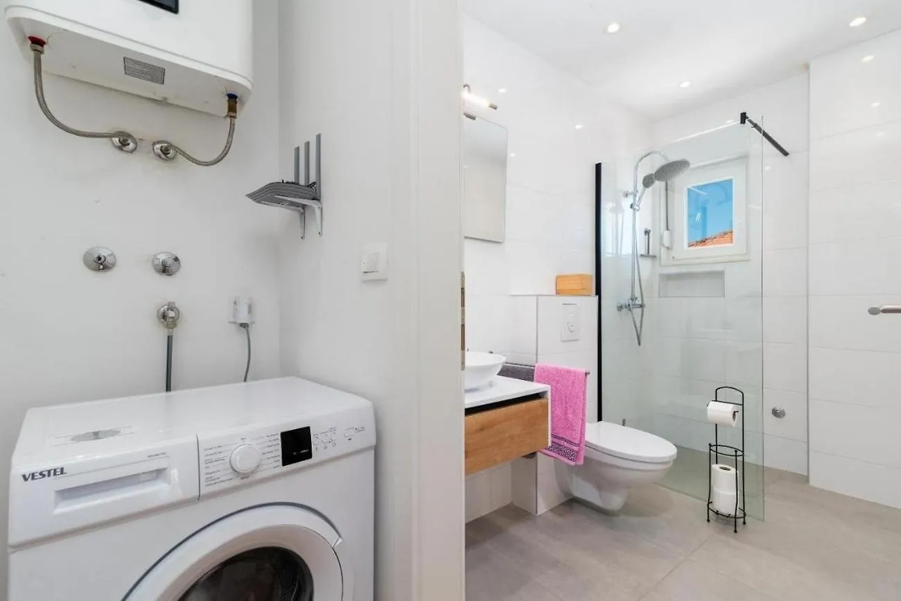 Family Friendly Apartments With A Swimming Pool Mastrinka, Ciovo - 23984 Trogir