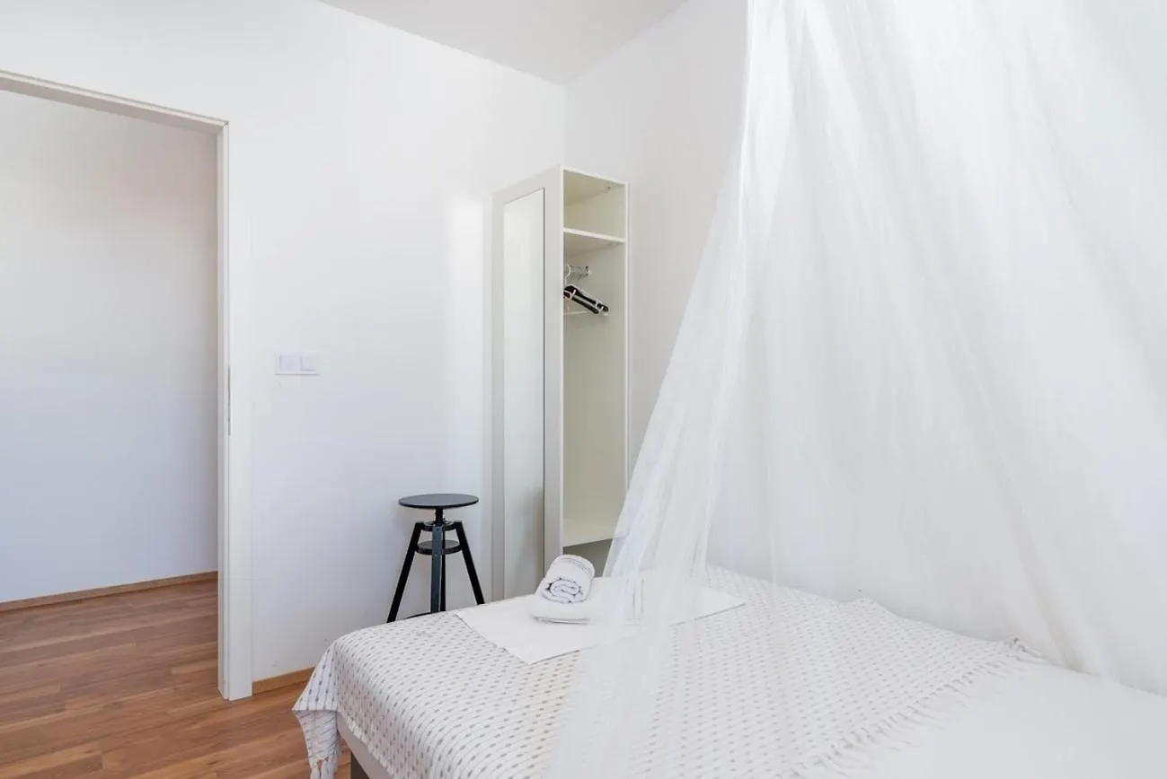 Family Friendly Apartments With A Swimming Pool Mastrinka, Ciovo - 23984 Trogir