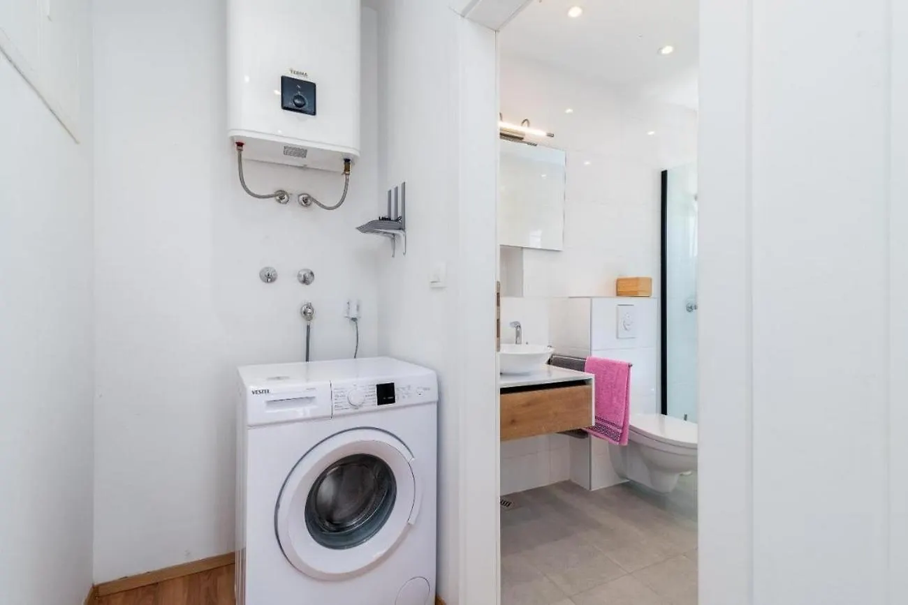 Family Friendly Apartments With A Swimming Pool Mastrinka, Ciovo - 23984 Trogir
